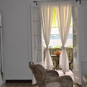 Apartment Santa Rosa, Balcon De Barcelona, Esplugues de Llobregat
